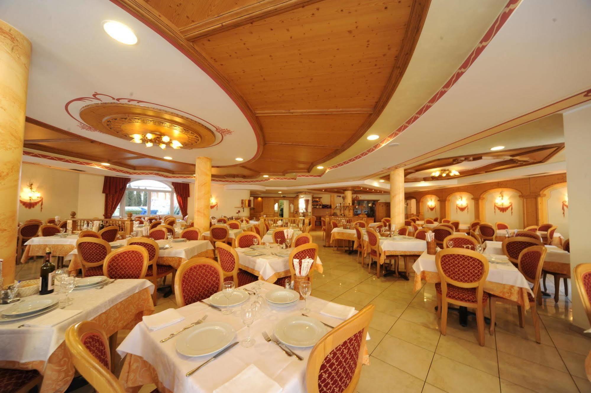 Residence Canada Pinzolo Dış mekan fotoğraf